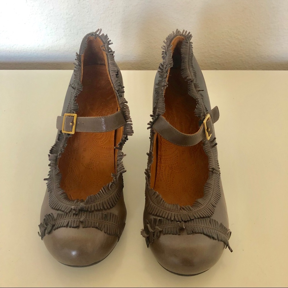 Chie Mihara Brown Leather Mid Heels Sz 37.5 👠